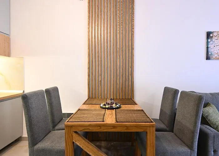 דירה Panorama Tornik 8 *